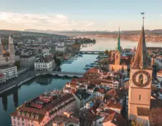 Descubre la magia de Zúrich: Guía de turismo para explorar la joya de Suiza