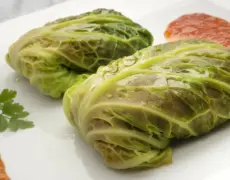 Deliciosos Capuns: Descubre cómo preparar esta tradicional receta suiza de hojas de col rellenas