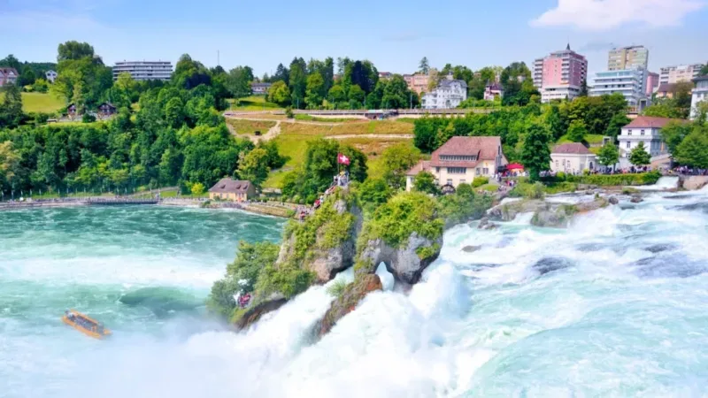 Descubre las impresionantes cascadas y ríos de Suiza: un paraíso ...