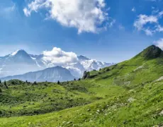 Descubre los tesoros naturales y culturales de Suiza fuera de las ciudades: una guía imperdible