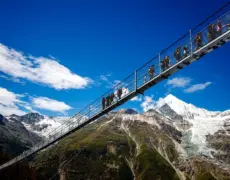 Descubre la belleza de Suiza: Senderismo por los impresionantes senderos suizos