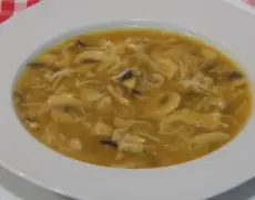 ¡Descubre la deliciosa receta de sopa de champiñones que te hará agua la boca!